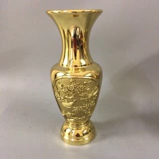 Bình hoa bằng đồng